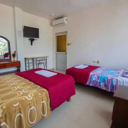 Hostal San Francisco San Cristóbal Екстериор снимка